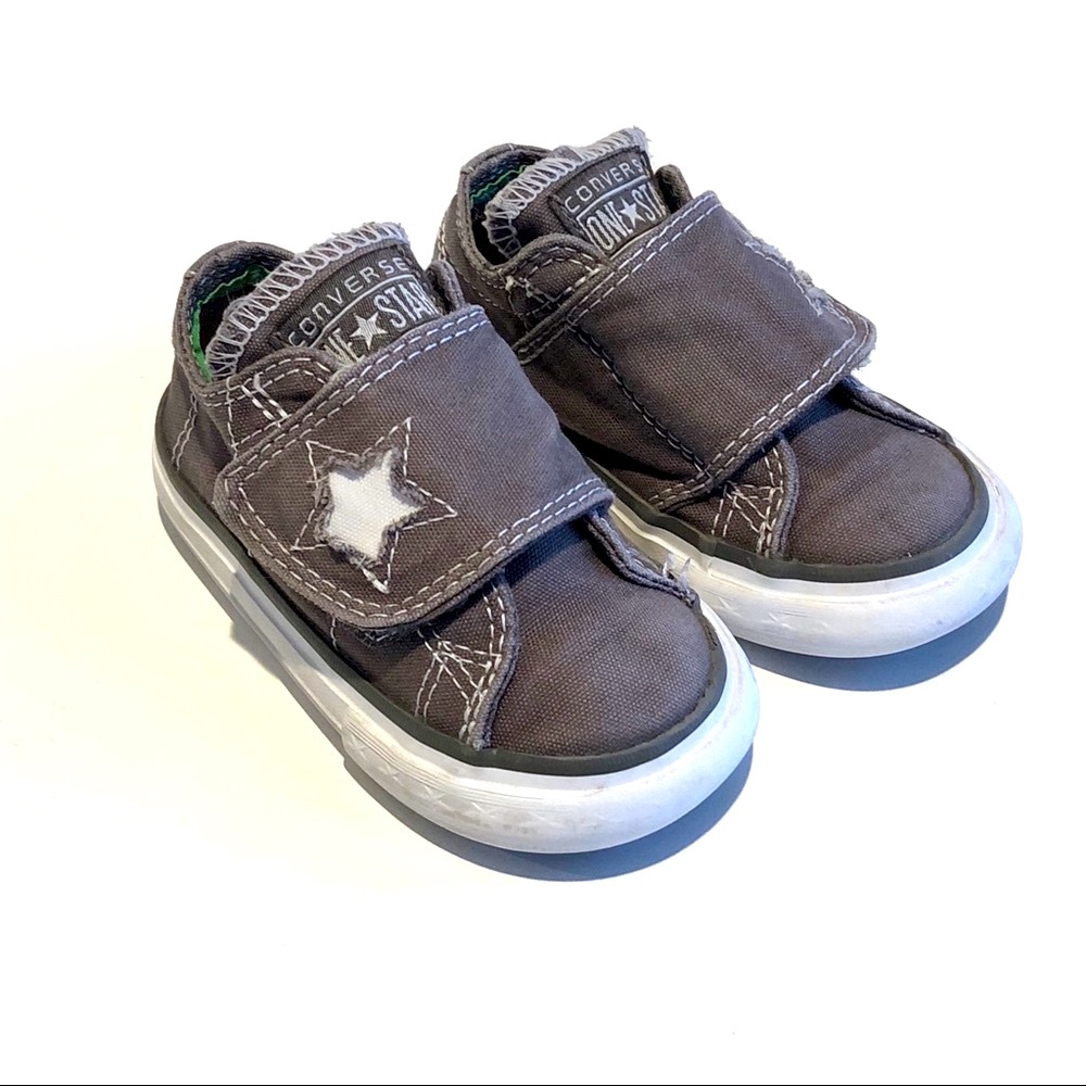 Converse One Star velcro tennis shoes